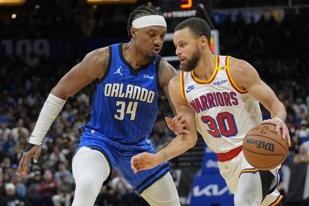 他们通过一 他们通过一