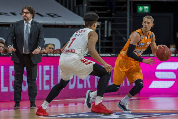 赛后发布会 赛后发布会