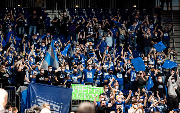 俱乐部对他 俱乐部对他